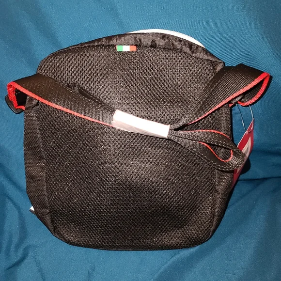 Puma - Picture 4 of 14